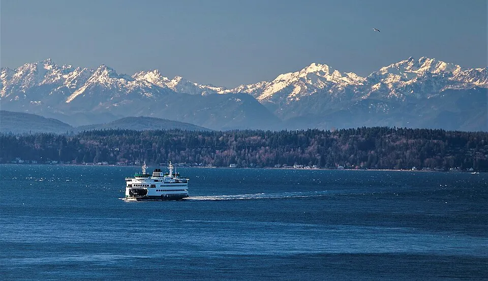A Washington State ferry crossing Puget Sound